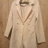 کت سفید ومشکی