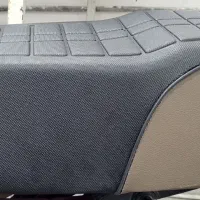 اپراتور تزریق فوم و خیاط درکارگاه تولید زین موتور