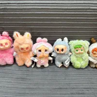 عروسک لبولبو