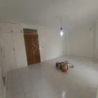 اپارتمان61متری-طبقه2-پارکینگدار-خ-کمیل-خوشیاران