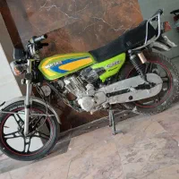 موتورسیکلت همتاز ۲۰۰