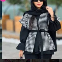 فروشنده مغازه لباس فروشی زنانه