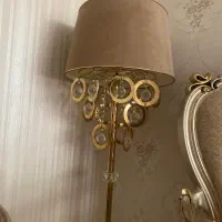 اباژور ایستاده