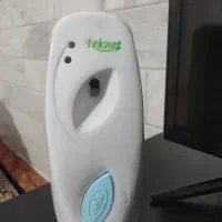 طاووس برنجی زیبا و دستگاه خوشبو کننده هوا|مجسمه، تندیس، ماکت|قم, دروازه چوبی|دیوار