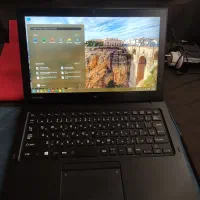 لپتاپ سورفیس (Toshiba R82B) پیشرفته و پرکاربرد