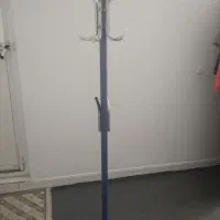 جالباسی ایستاده