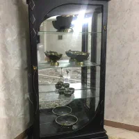 ویترین و جاکفشی