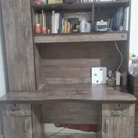 میز مطالعه و تحریر و کتاب خانه