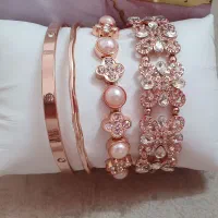 دستبند ۴ تیکه