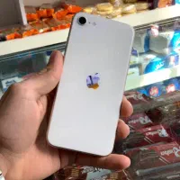 گوشی ایفونSe2020