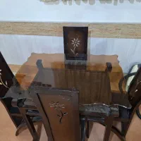 میز نهارخوری در حد نو