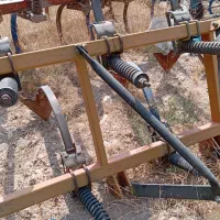 یک عدد پنجه غازی برزیلی|ماشین‌آلات صنعتی|کنار تخته و کمار, |دیوار