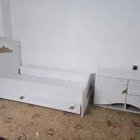 تخت خواب و بوفه