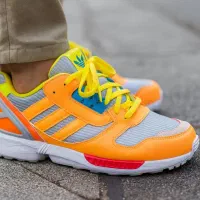 چهار جفت کتونی تا آخر هفته ۱/۲۰۰ فقط همین هفته