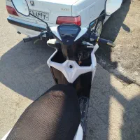 کیلیک 150|موتورسیکلت|پرند, فاز ۶|دیوار