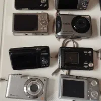 تعدادی دوربین دیجیتال و فیلمبرداری|دوربین عکاسی و فیلم‌برداری|اراک, |دیوار