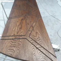 کارگر رنگکاری چوب