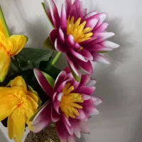 سه شاخه گل نونو|گل مصنوعی|همدان, |دیوار