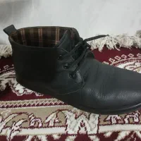 کفش نیم بوت|کیف، کفش، کمربند|قم, نیروگاه|دیوار