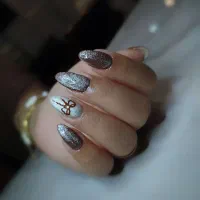 خدمات کاشت ناخن با متریال ژل