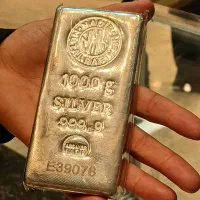 فروش انواع شمش و ساچمه نقره معتبر با شناسنامه