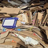 خرید کارتن وکتاب و کاغذ باطله