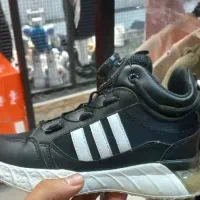 فروش عمده کتونی دخترانه و پسرانه|کفش و لباس بچه|تهران, دکتر هوشیار|دیوار