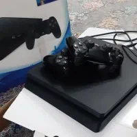 ps4  اسلیم یک ترا بسیار تمیز دو دسته اصلی