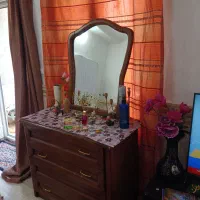 اینه دراور و دوعدد کمد ودوتا عسلی
