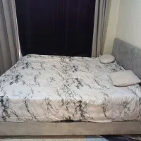 تخت خواب ۲نفره همرا با ۲عدد تشک