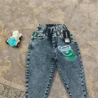 لباس و کفش شلوار لی بچگانه