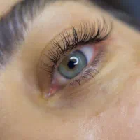 جشنواره اکستنشن مژه با لیفت ابروی رایگان