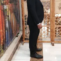 کت شلوار|لباس|بندر انزلی, زنبق|دیوار