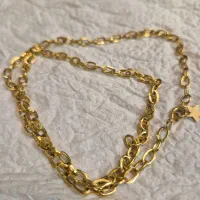 زنجیر گردنی و انگشتر
