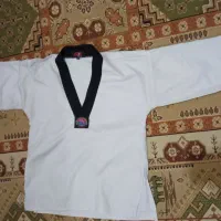 دو دست لباس تکواندو