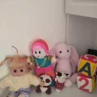 تعدادی عروسک|اسباببازی بچه|رباطکریم, شهرک والفجر|دیوار