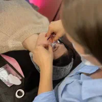 آموزش اکستنشن مژه و لیفت