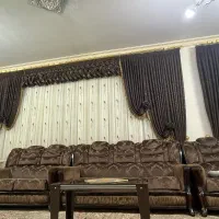 مبل ده نفره و پرده