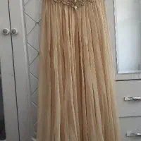 لباس مجلسی|لباس|قم, وادی السلام|دیوار