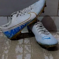 کتونی ورزشی|کیف، کفش، کمربند|اراک, |دیوار