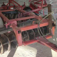 دیسک ۲۲*۲۴ کارکرده و چیزل ۵ شاخه نو تراکتور