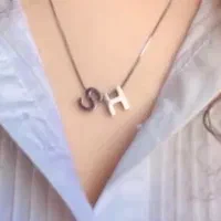 گردنبند شامل ۳ حروف موجوده