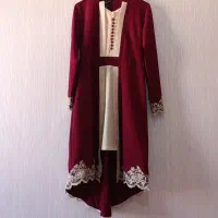 لباس مجلسی پوشیده|لباس|مهاجران, |دیوار