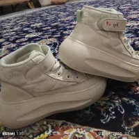 بوت در حد نو|کفش و لباس بچه|وحیدیه, |دیوار
