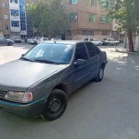 پژو 405 مدل 82