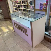 میز مغازه تمیز پیشخوان