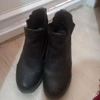 کفش و لباس|کفش و لباس بچه|میانه, |دیوار