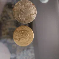 دو عدد سکه از تمثال حضرت علی و امام حسن ع