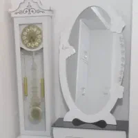 ساعت ایستاده آینه و کنسول