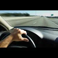 راننده هستم  همراه با خودرو جهت حمل پرسنل شرکت ها